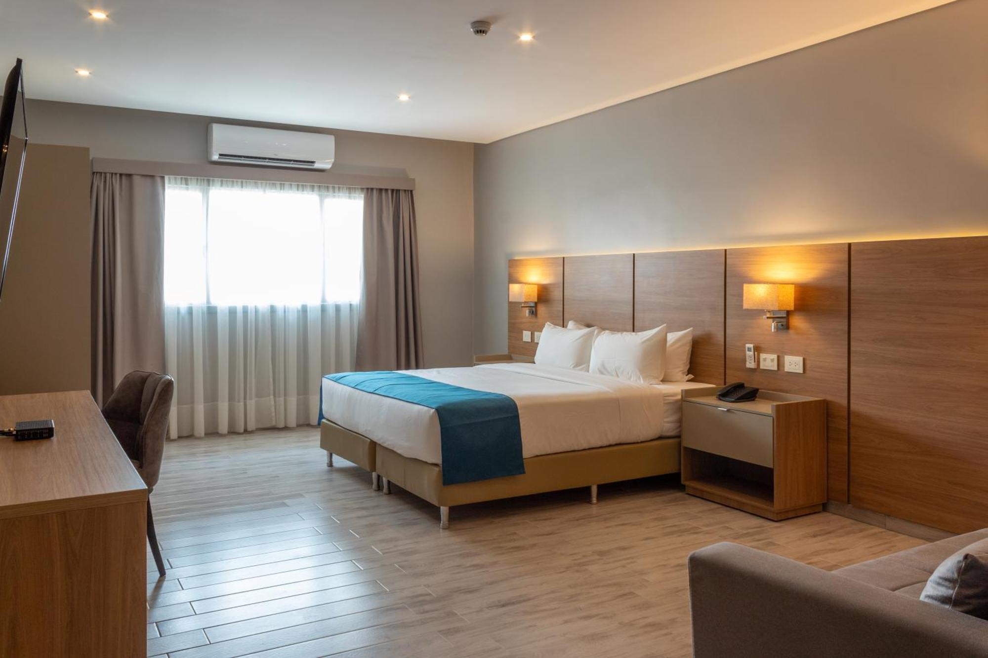 Tryp By Wyndham Asuncion Hotel Exterior foto