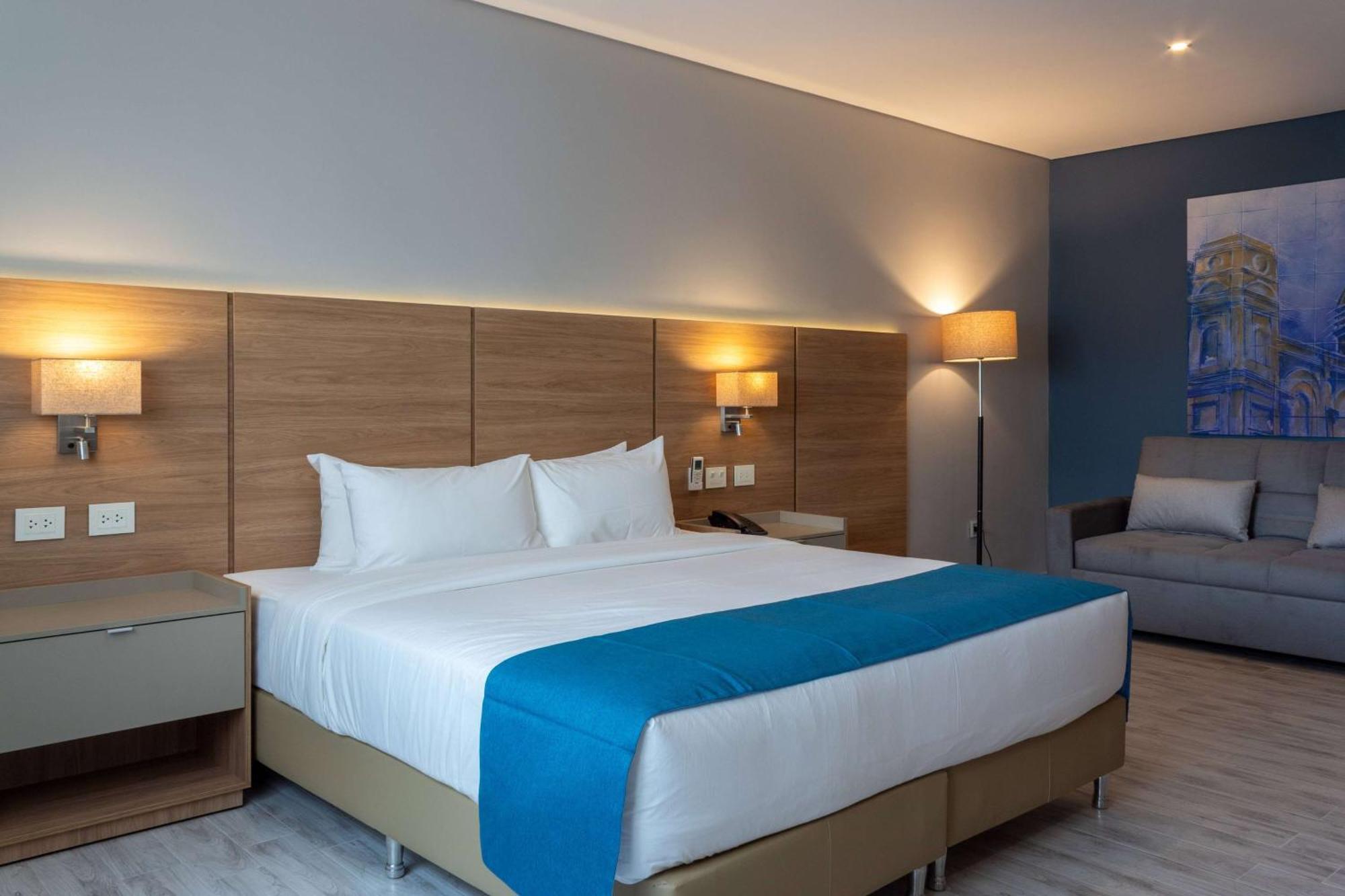 Tryp By Wyndham Asuncion Hotel Exterior foto